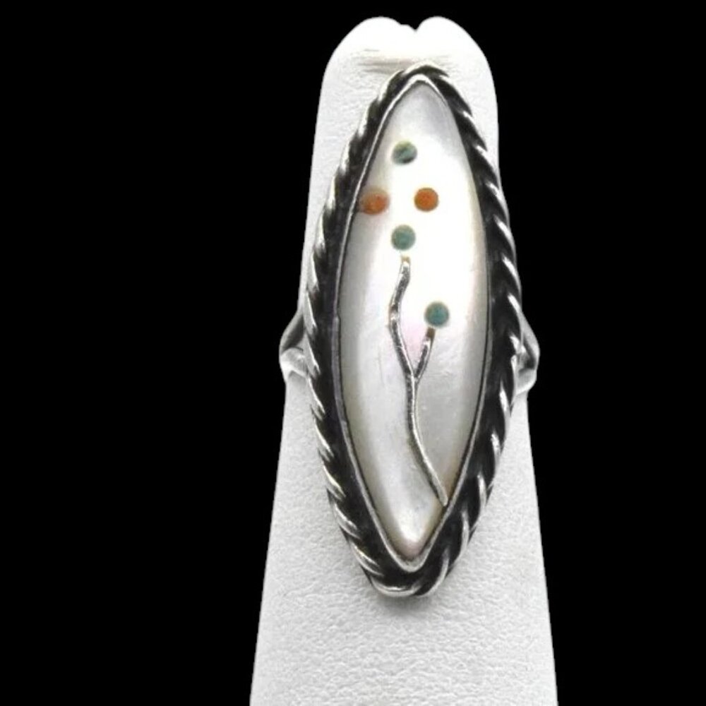 Vintage Zuni Sterling MOP Floral Inlay Ring Size 5
